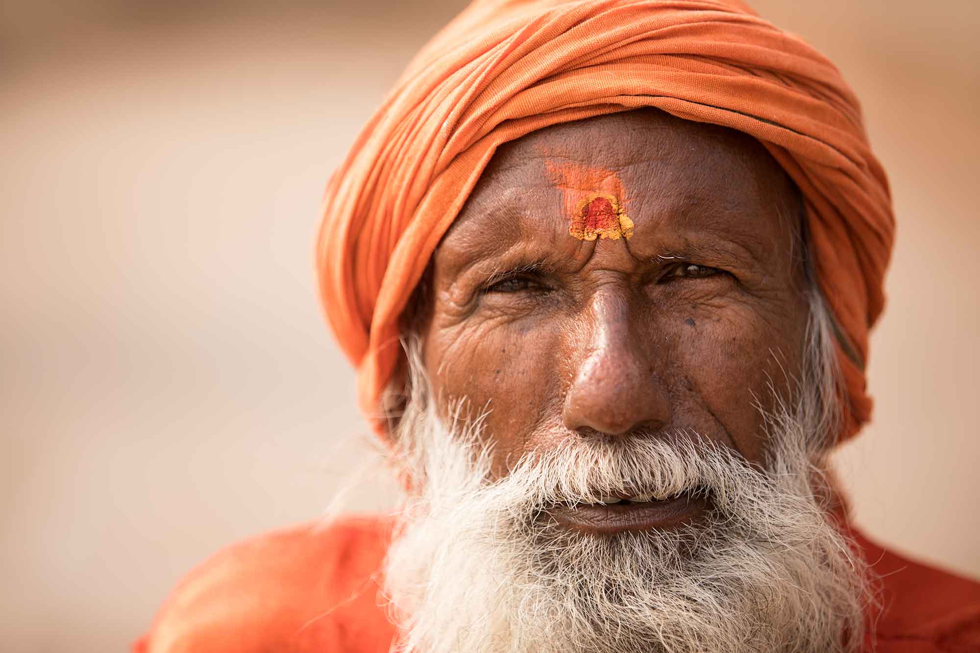 sadhu-portrait-varanasi-india